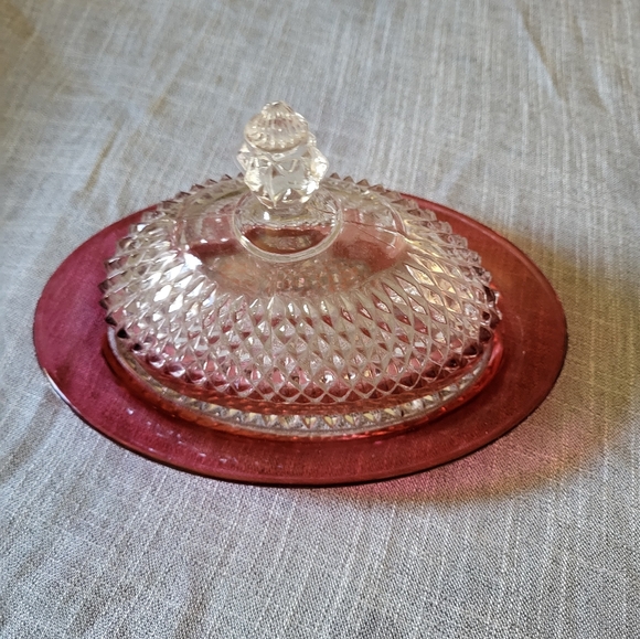 🎄Vintage Indiana Glass Butter Dish, 60s Ruby Flash/Cranberry glass diamondpoint - Picture 16 of 16